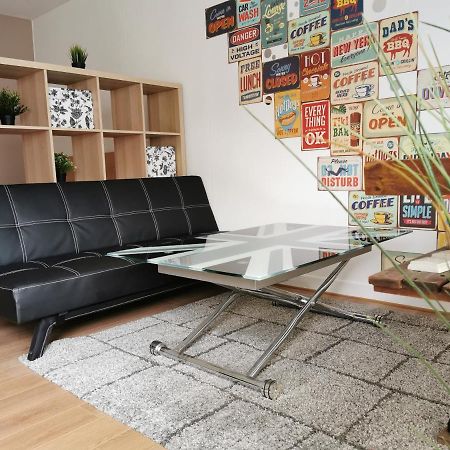 Charmant Studio + Parking Lägenhet Orléans Exteriör bild