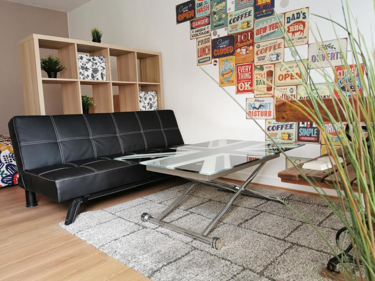 Charmant Studio + Parking Lägenhet Orléans Exteriör bild